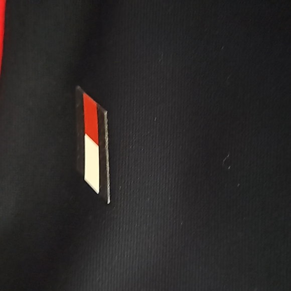 Tommy Hilfiger Long Sleeve Sweatshirt.BRAND NEW w/ TAGS!! - Picture 5 of 7